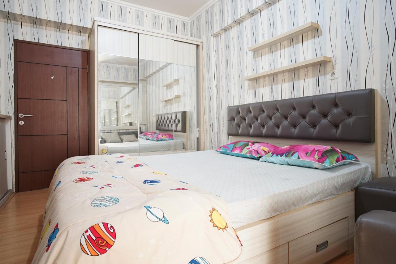 Planet Room Kemang View Bekasi Esterno foto