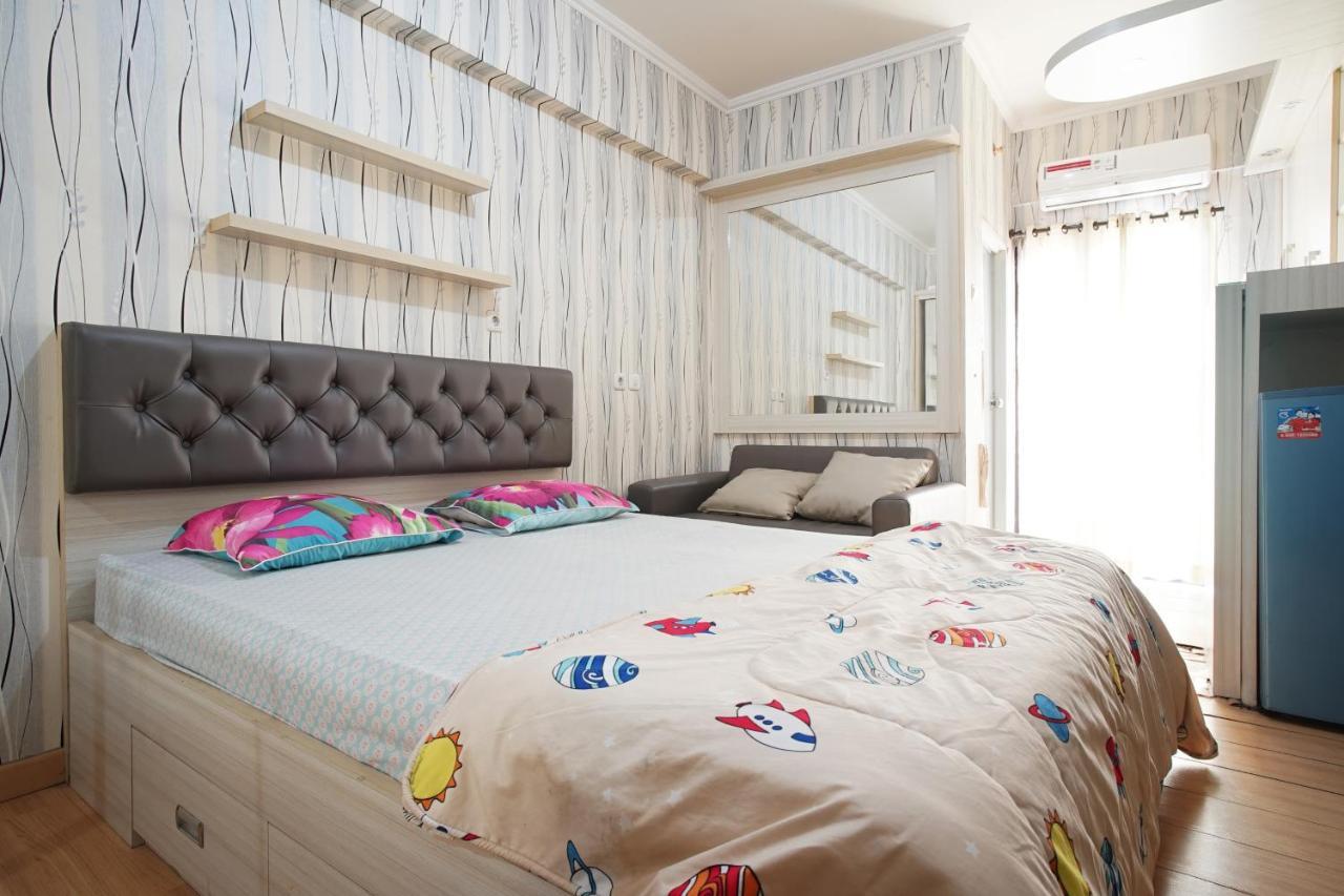 Planet Room Kemang View Bekasi Esterno foto